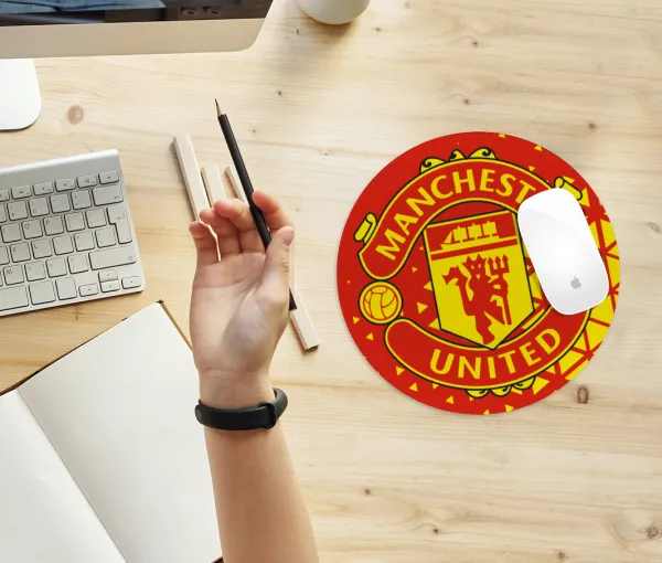 Manchester United F.C. — 2