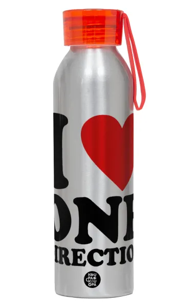 I Love — Αλουμινένιο Αθλητικό Μπουκάλι 650ml – Ασημί με Κόκκινο Καπάκι και Λουράκι Σιλικόνης