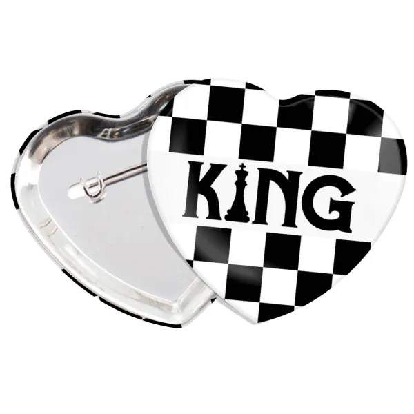 King chess — Heart pin badge (57x52mm)