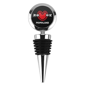 Momoland, Πώμα φιάλης μεταλλικό