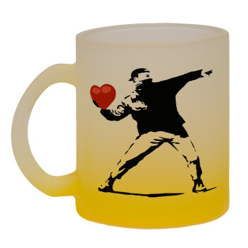 Banksy (The heart thrower), Κούπα γυάλινη δίχρωμη με βάση το κίτρινο ματ, 330ml