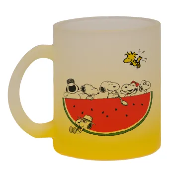 Snoopy summer, Κούπα γυάλινη δίχρωμη με βάση το κίτρινο ματ, 330ml