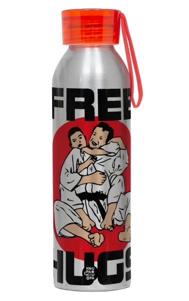 JUDO free hugs — Αλουμινένιο Αθλητικό Μπουκάλι 650ml – Ασημί με Κόκκινο Καπάκι και Λουράκι Σιλικόνης