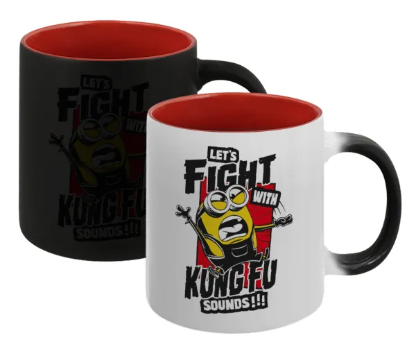 Minions Let's fight with kung fu sounds — Κούπα Μαγική εσωτερικό κόκκινο, κεραμική, 330ml που αλλάζει χρώμα με το ζεστό ρόφημα