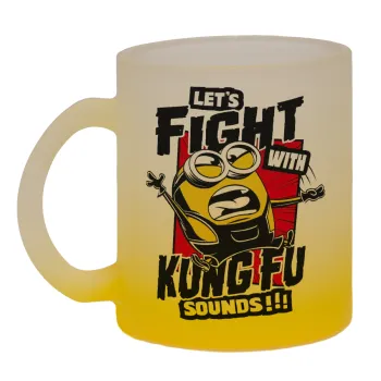 Minions Let's fight with kung fu sounds, Κούπα γυάλινη δίχρωμη με βάση το κίτρινο ματ, 330ml
