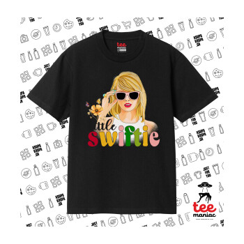 Little Swiftie, Κλασικό T-Shirt, διπλής ραφής, χωρίς πλευρικές ραφές ΜΑΥΡΟ από 100% βαμβάκι. Vegan & OEKO-TEX πιστοποιημένο.