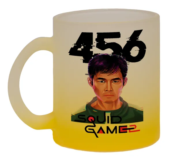 Squid game 456 Gi-Hun — Κούπα γυάλινη δίχρωμη με βάση το κίτρινο ματ, 330ml