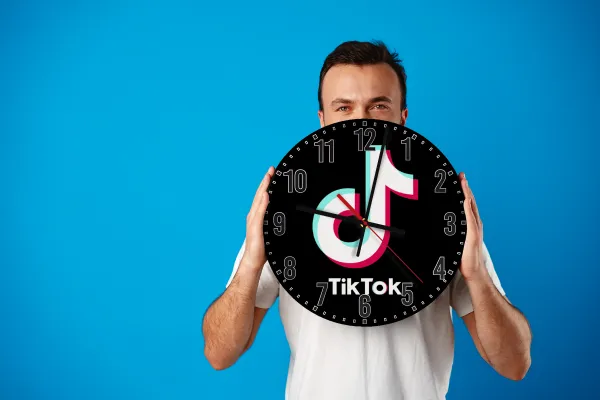 tik tok black — 2