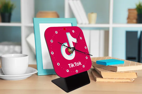 tik tok pink — 2