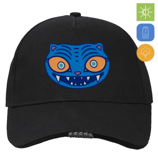 Huntrix Derpy the blue tiger — Καπέλο Εργασίας & Δραστηριοτήτων με LED Φως - Ιδανικό για Νύχτα & Χαμηλό Φωτισμό (100% ΒΑΜΒΑΚΕΡΟ, ΕΝΗΛΙΚΩΝ, UNISEX)