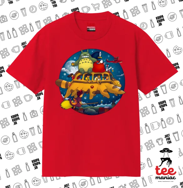 Totoro Catbus — ΚΟΚΚΙΝΟ Κλασικό T-Shirt, διπλής ραφής, χωρίς πλευρικές ραφές από 100% βαμβάκι. Vegan & OEKO-TEX πιστοποιημένο.
