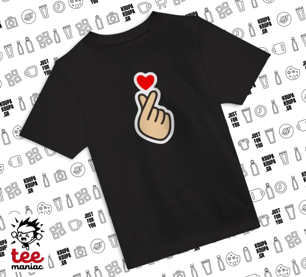 Korean Finger Heart — 1