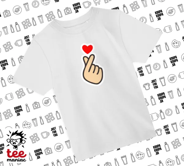 Korean Finger Heart — 1