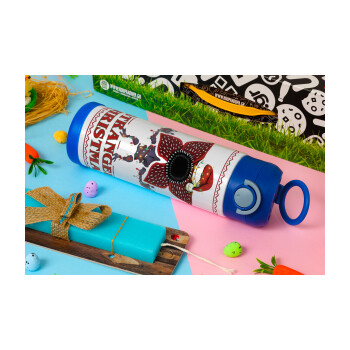 Stranger Things Christmas, Πασχαλινή Λαμπάδα με Παιδικό παγούρι θερμό, ανοξείδωτο, με καλαμάκι ασφαλείας, ΜΠΛΕ (500ml)