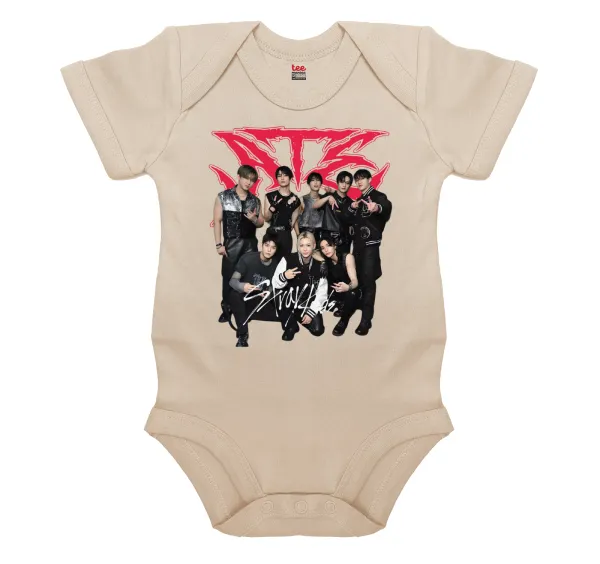 Stray Kids k-pop band — Βρεφικό φορμάκι μωρού, 0-18 μηνών, Natural, 100% Organic Cotton, κοντομάνικο