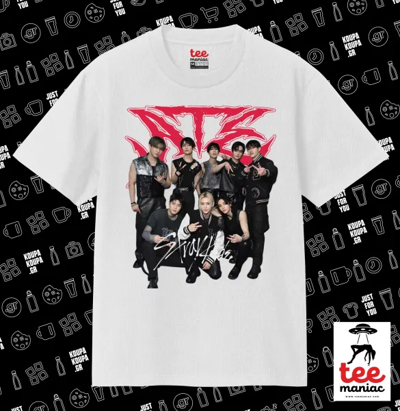 Stray Kids k-pop band — ΛΕΥΚΟ Κλασικό T-Shirt, διπλής ραφής, χωρίς πλευρικές ραφές από 100% βαμβάκι. Vegan & OEKO-TEX πιστοποιημένο.