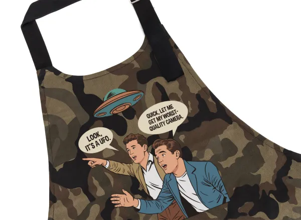 Look! It's a UFO — Chef's cooking apron with pockets, cotton, camouflage (adult, 100% cotton)