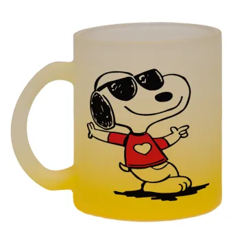 Snoopy καρδούλα, Κούπα γυάλινη δίχρωμη με βάση το κίτρινο ματ, 330ml