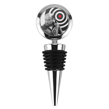 Θου Βου Φαλακρός Πράκτωρ, Πώμα φιάλης μεταλλικό