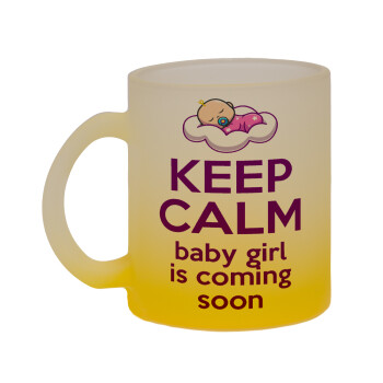 KEEP CALM baby girl is coming soon!!!, Κούπα γυάλινη δίχρωμη με βάση το κίτρινο ματ, 330ml