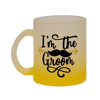 I'm the groom mustache, Κούπα γυάλινη δίχρωμη με βάση το κίτρινο ματ, 330ml
