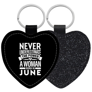 Never Underestimate the poer of a Woman born in..., Μπρελόκ PU δερμάτινο glitter καρδιά ΜΑΥΡΟ