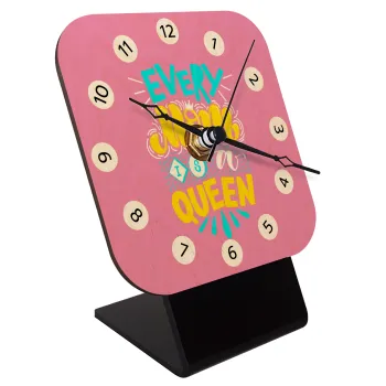Every mom is a Queen, Quartz Table clock in natural wood (10cm)